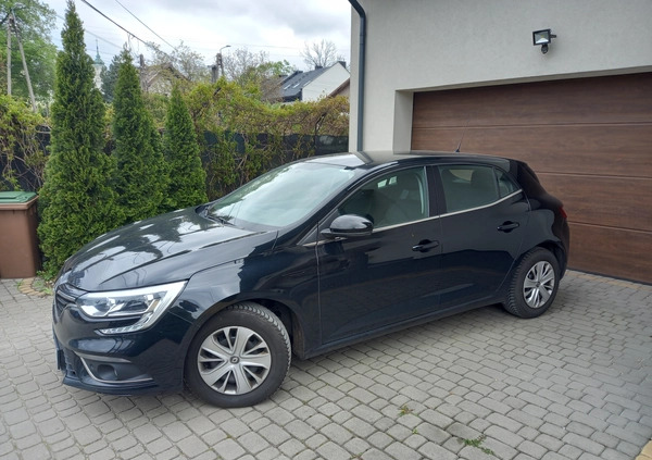 Renault Megane cena 47900 przebieg: 117000, rok produkcji 2020 z Warszawa małe 407